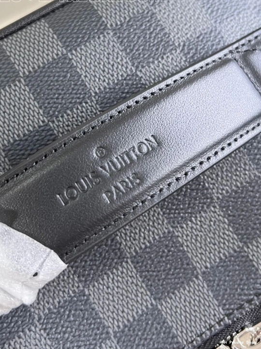 AAA Pruses Bags TOILETRY BAG-24*13*13CM LOUIS VUITTON 0808